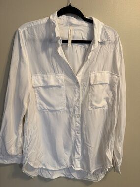 Babaton Utility White Button-Down Pocket Shirt